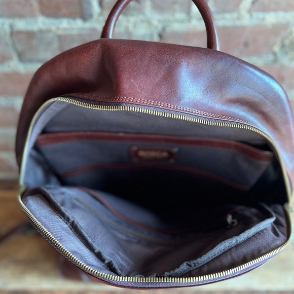 Bosca Dolce Leather Backpack - Picture 4 of 6
